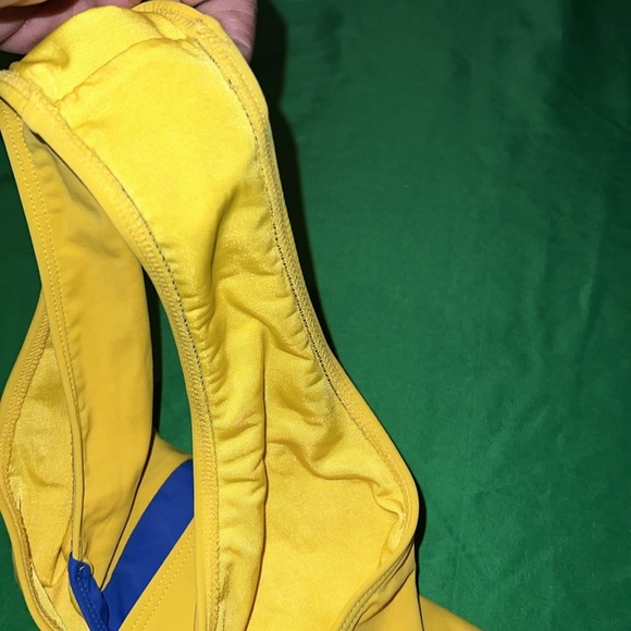 Colorblock One-Shoulder Swimsuit size Medium - Picture 5 of 5